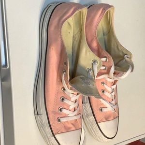 Converse All Star Classic Pink Low top. Shoes